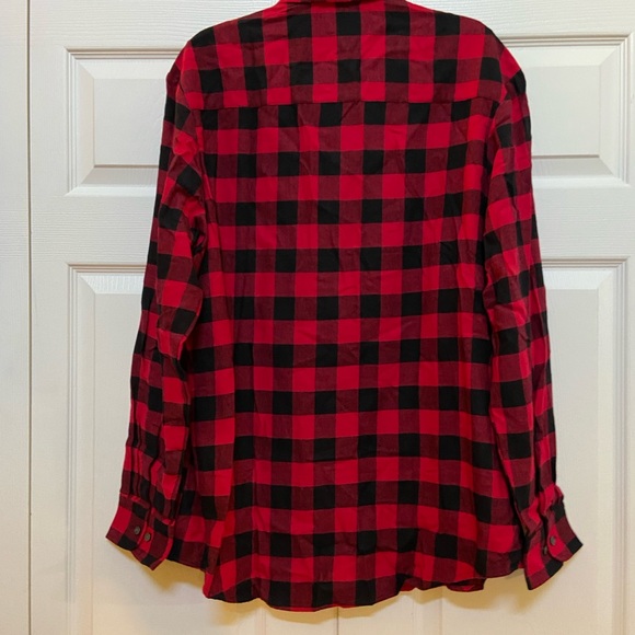 🆕NEW-MEN’S CLUB ROOM BY MACY’S FLANNEL RED AND BLACK PLAID BUTTON DOWN SHIRT. - Picture 11 of 16